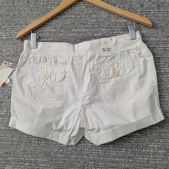 NWT - Joe Fresh Women's White Cargo Shorts with Drawstring Waist - Picture 2 of 8